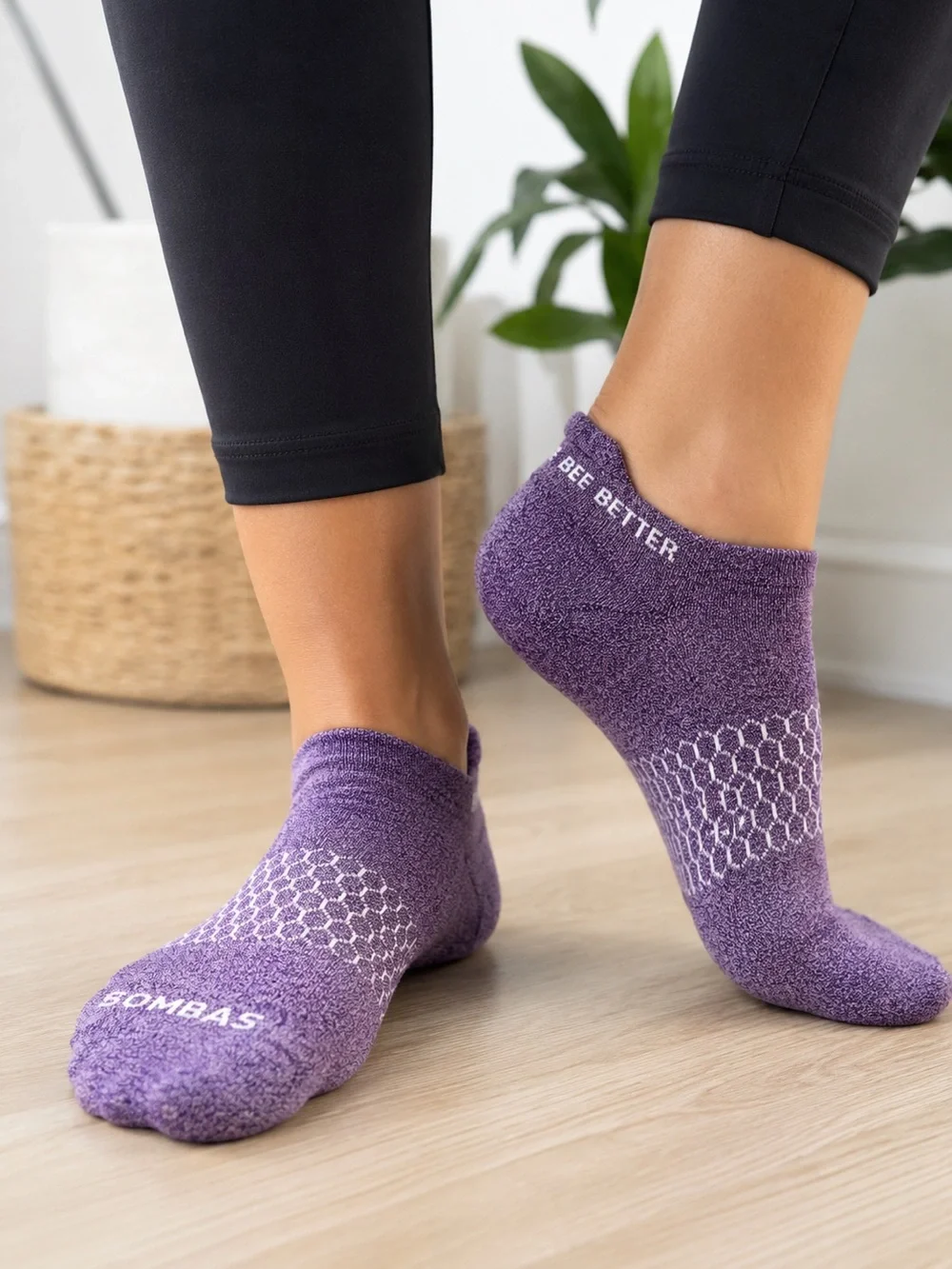 Bombas Women’s Purple Ankle Socks Large New White Accents